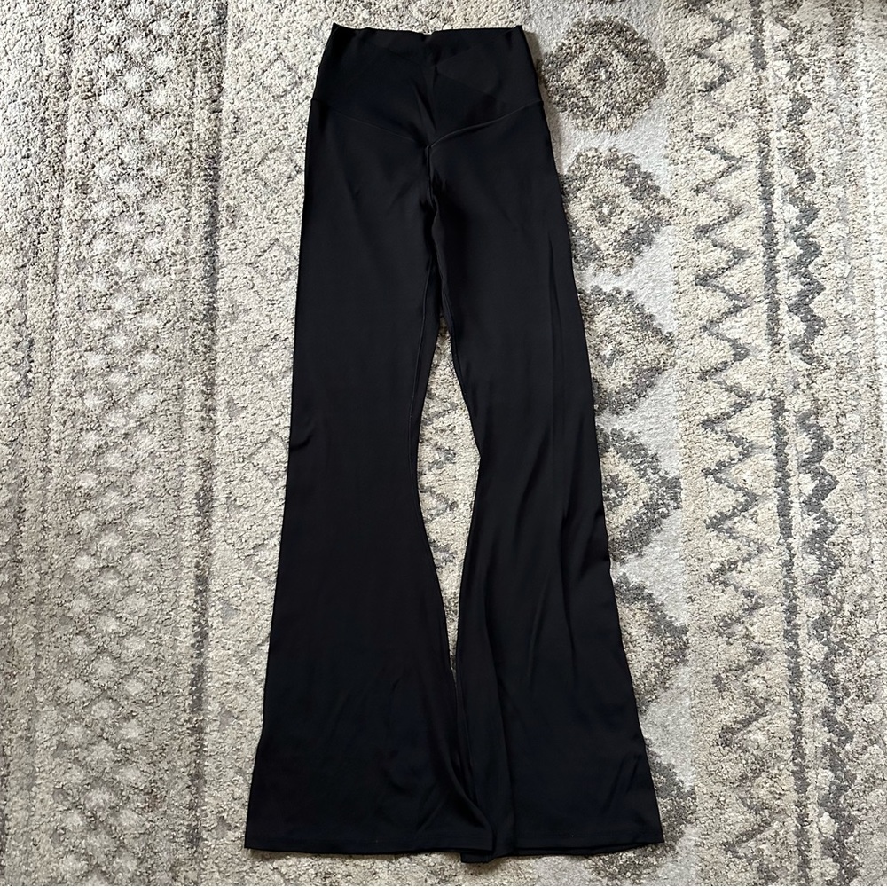 Aerie x Offline Black Crossover Flare Hi-Rise Medium